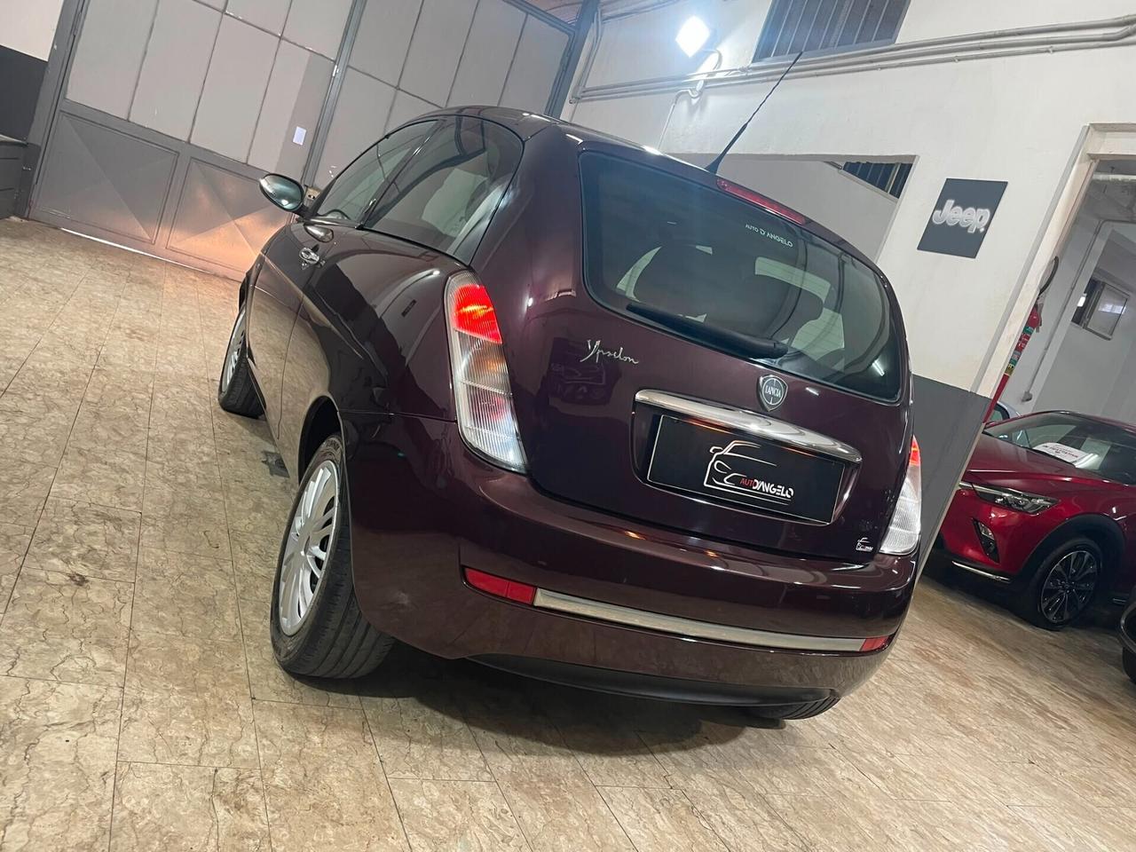 Lancia Ypsilon 1.2 Modamilano