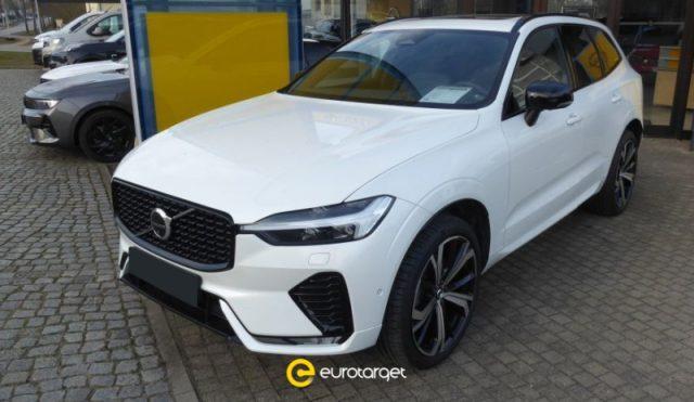 VOLVO XC60 B4 (d) AWD automatico Plus Dark