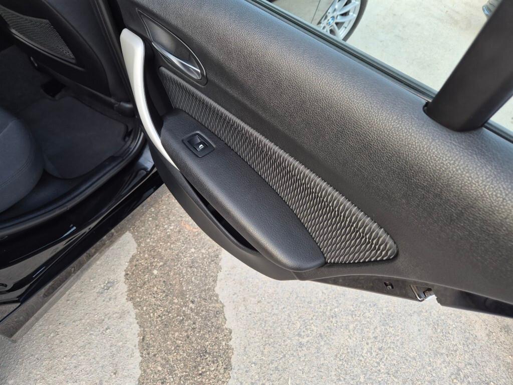 Bmw serie 1 116d 5p LED NAVI UNICOPROPR