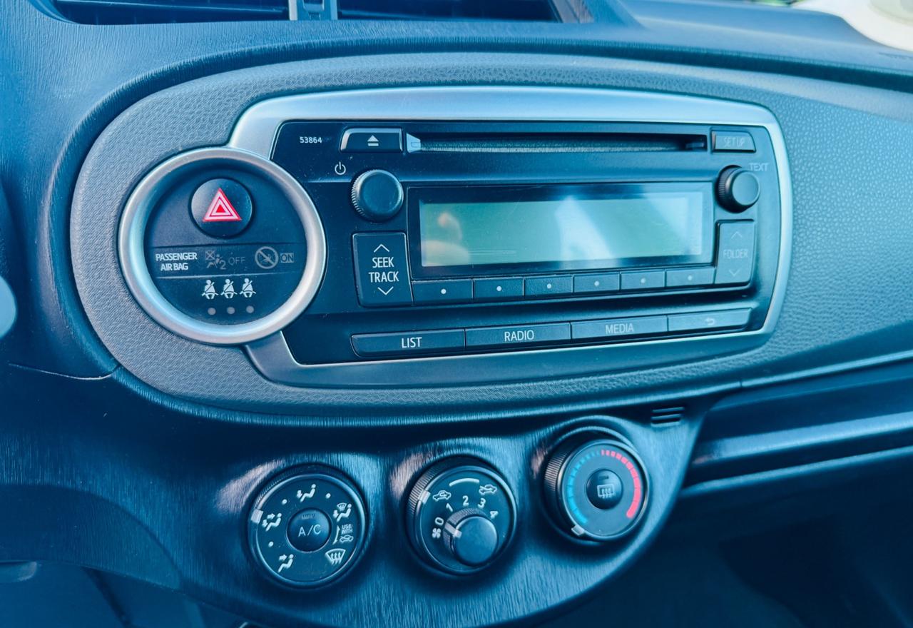 Toyota Yaris 1.0 5 porte Lounge OK NEOPATENTATI