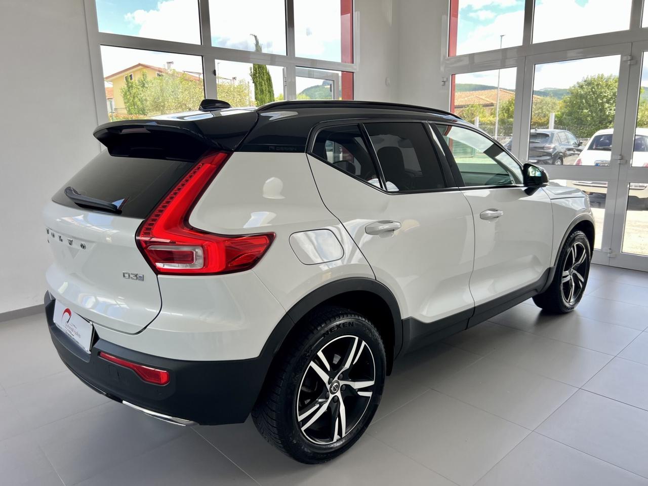VOLVO XC 40 D3 AUT. R-DESIGN - 2020