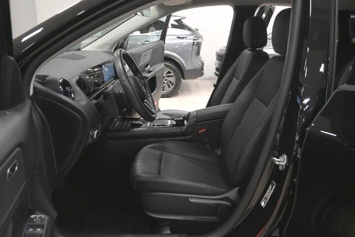 MERCEDES GLA 180D AUTOMATIC BUSINESS SOLUTION 115 CV