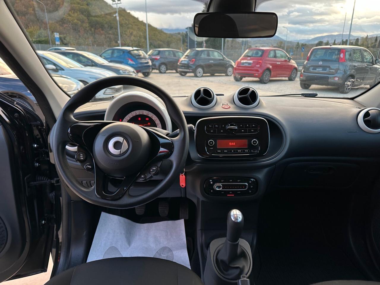 Smart ForFour 70 1.0 Youngster