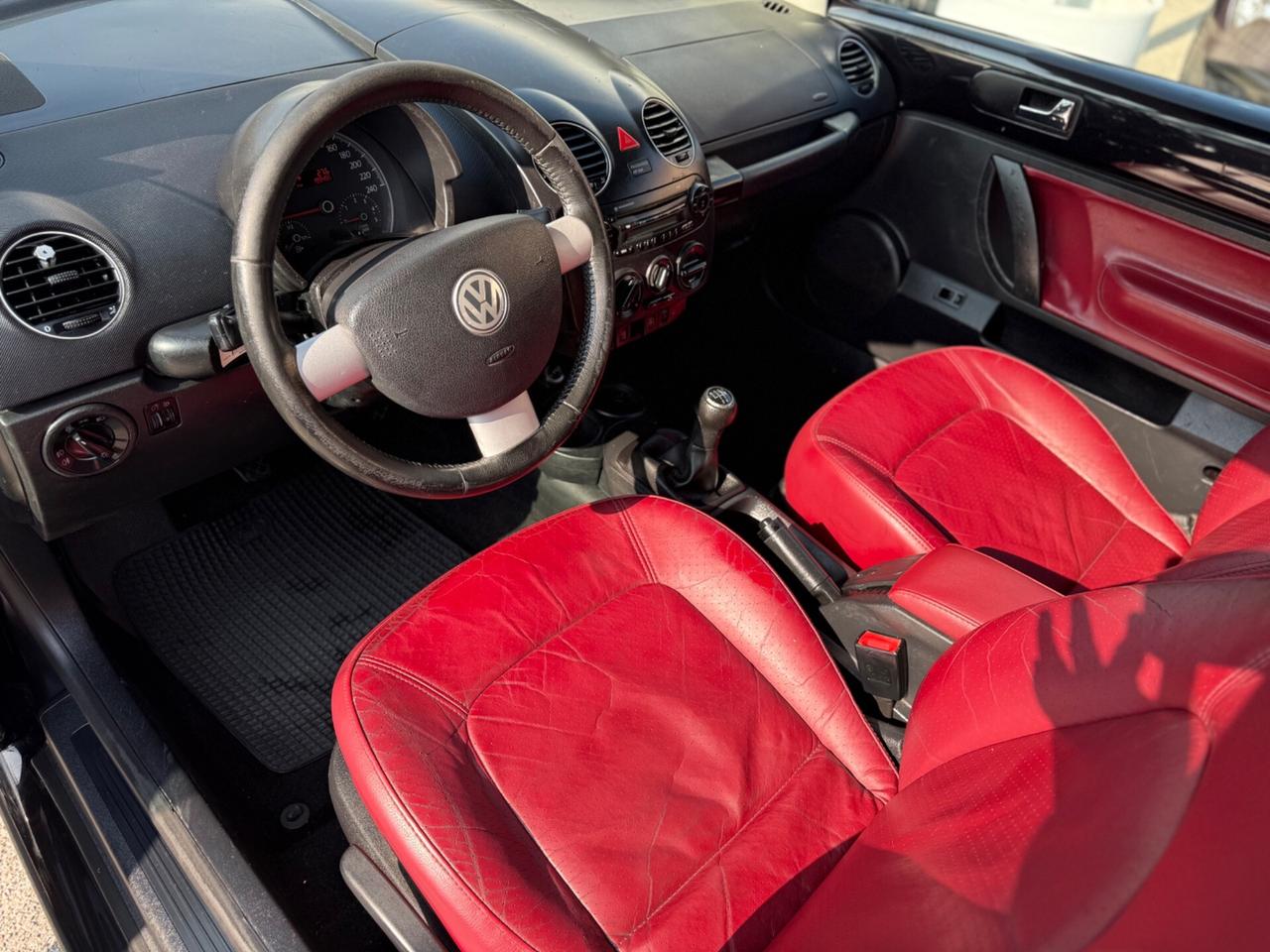 Volkswagen New Beetle 1.9 TDI 105CV Cabrio Lim. Red Edt.