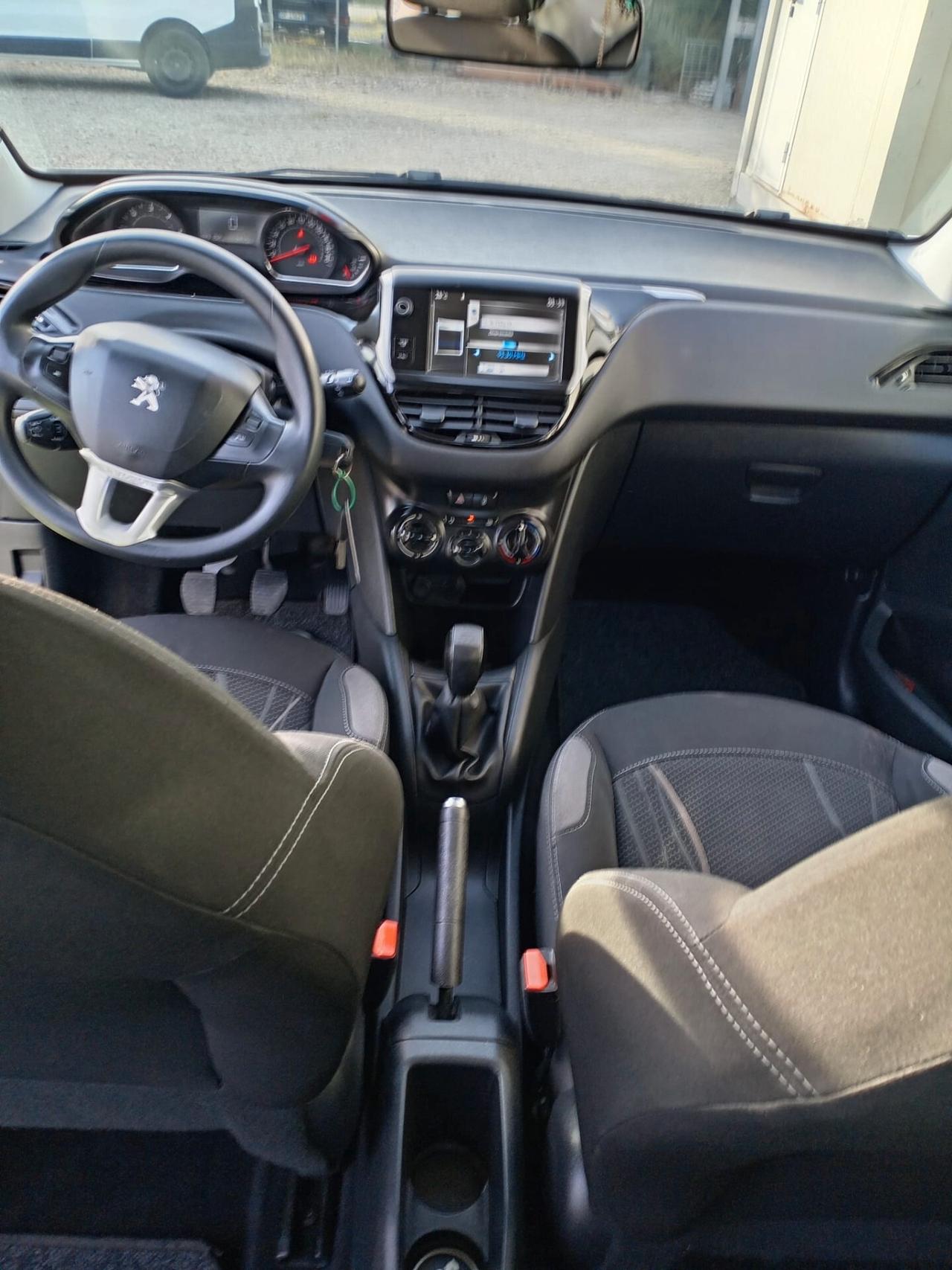 Peugeot 208 DIESEL 1.4 HDi 5 porte UTILITARIA