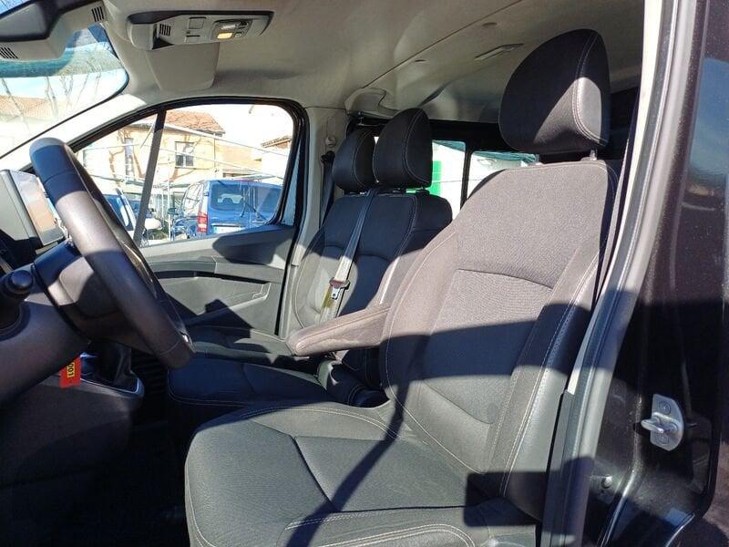 Renault Trafic Trafic T30 2.0 dci 150cv energy L2H1 EDC Advance