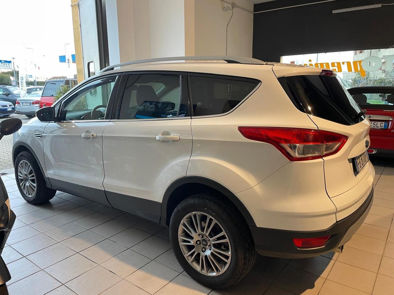 Ford Kuga 2.0 TDCI 150 CV S&S 4WD Titanium