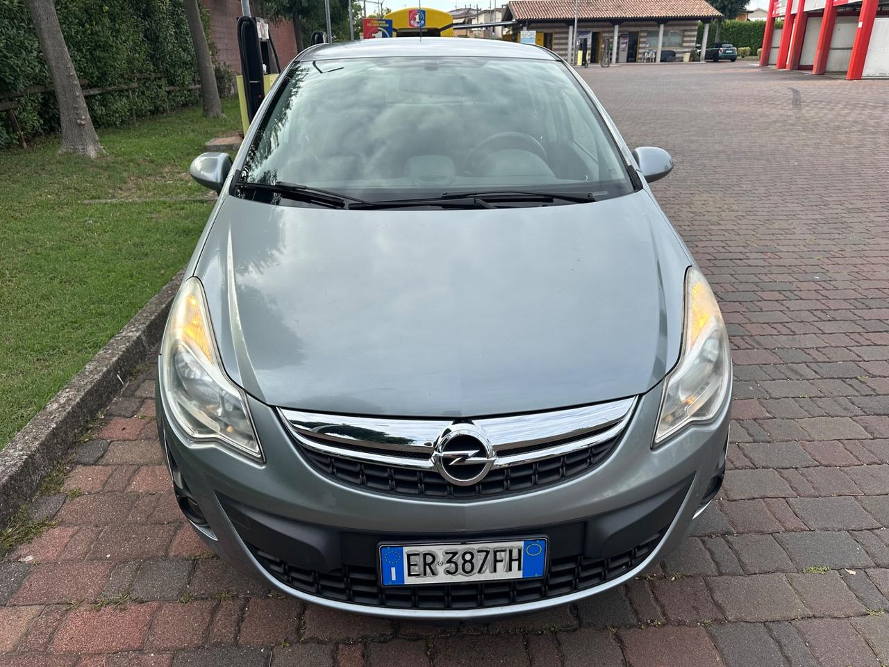 Opel Corsa 1.2 benz/GPL 2013 NEOPATENTATI