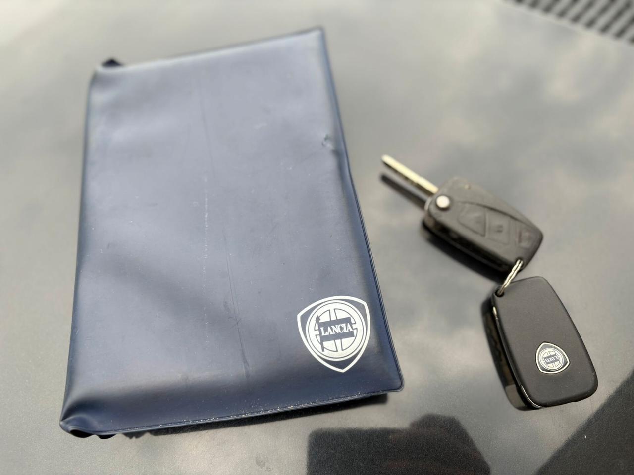 Lancia Ypsilon 1.2 Benzina 60cv NEOPATENTATI