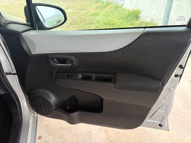 TOYOTA Yaris 1.5 IBRIDA OK NEOP PRONTA CONSEGNA