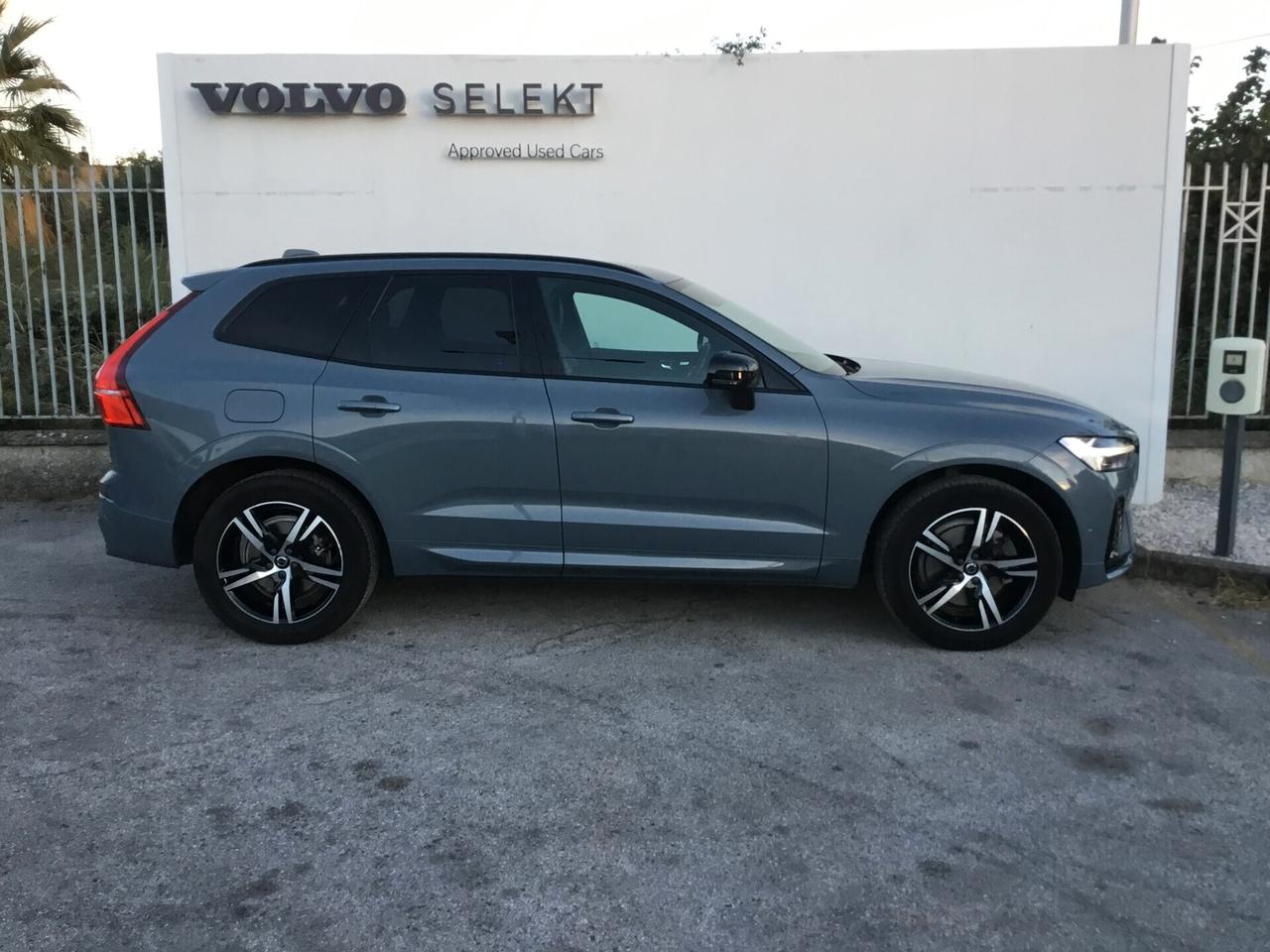 Volvo XC60 B5 (d) AWD AUT. R-DESIGN