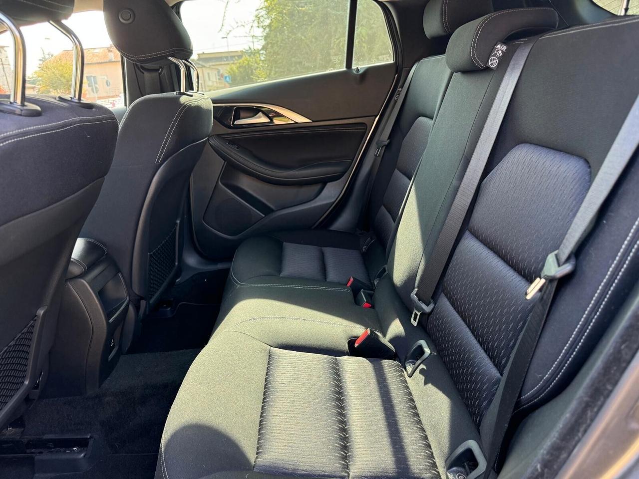 Infiniti Q30 1.5 diesel Premium Tech