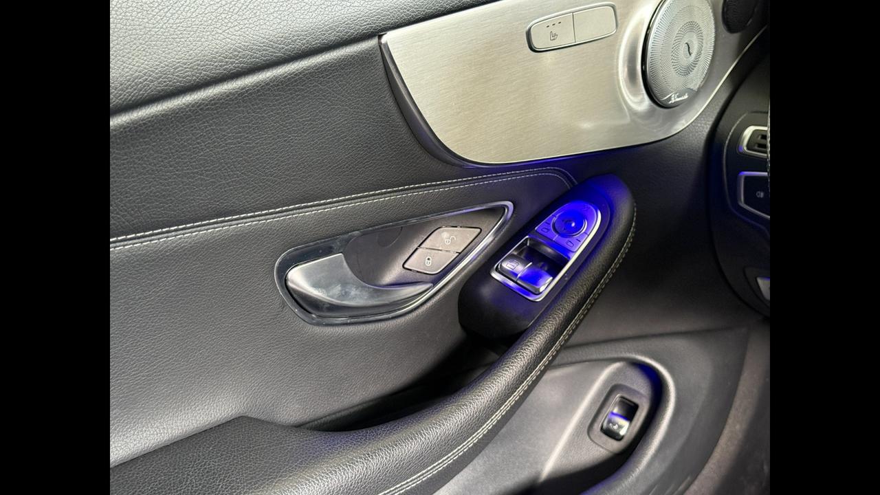 Mercedes-Benz Classe C - A/C/S/W 205 - C Coupe 220 d Premium Plus auto