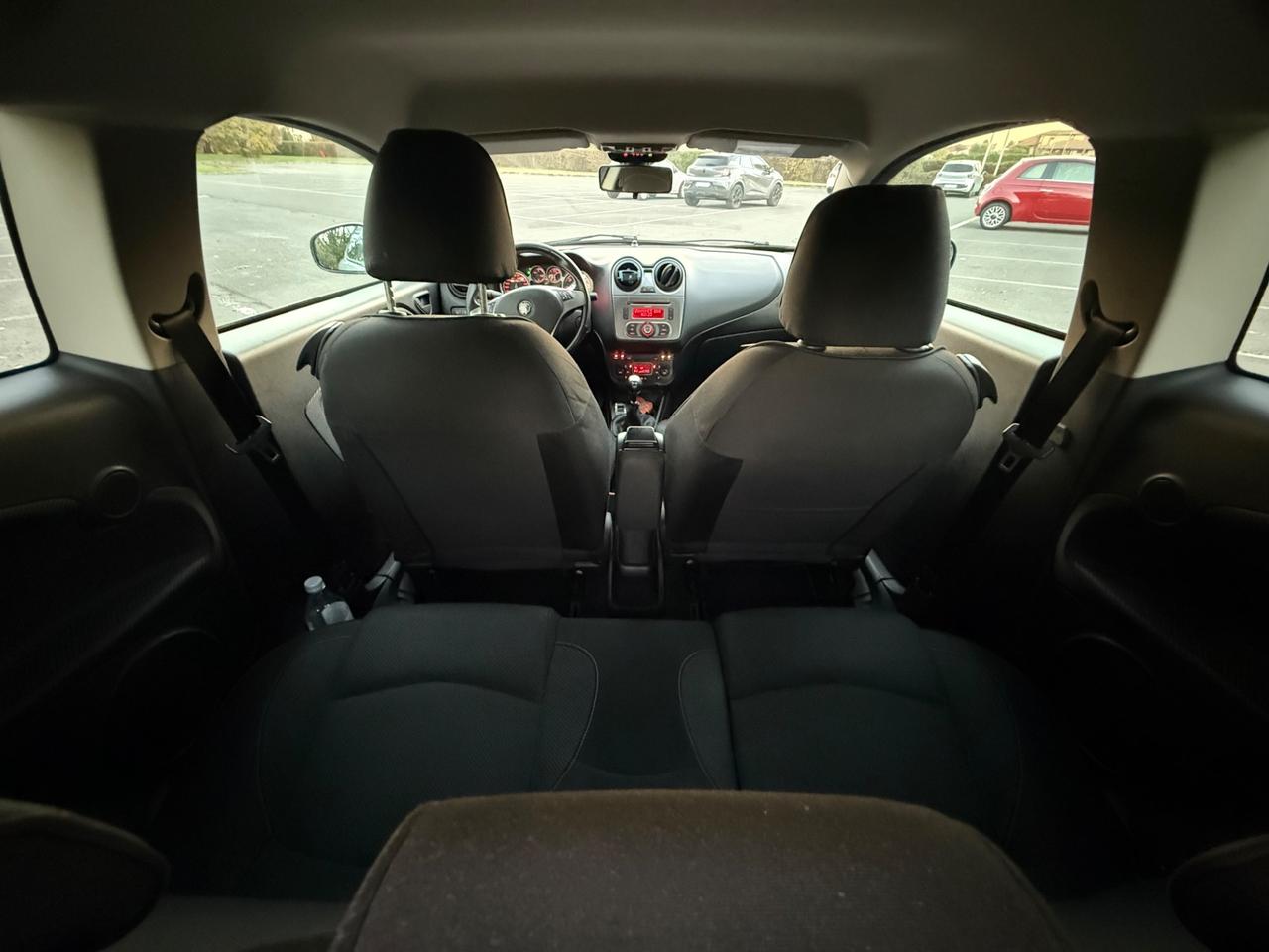 Alfa Romeo MiTo 1.6 JTDm 16V Distinctive Sport Pack