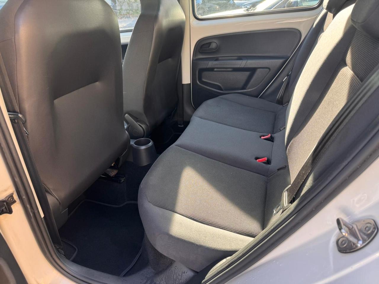 Volkswagen up! 1.0 5p. take GARANZIA 1 ANNO