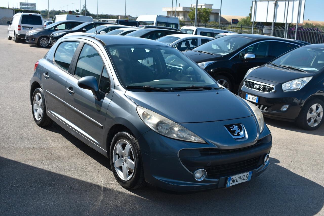 Peugeot 207 1.4 5p. GPL- 2009