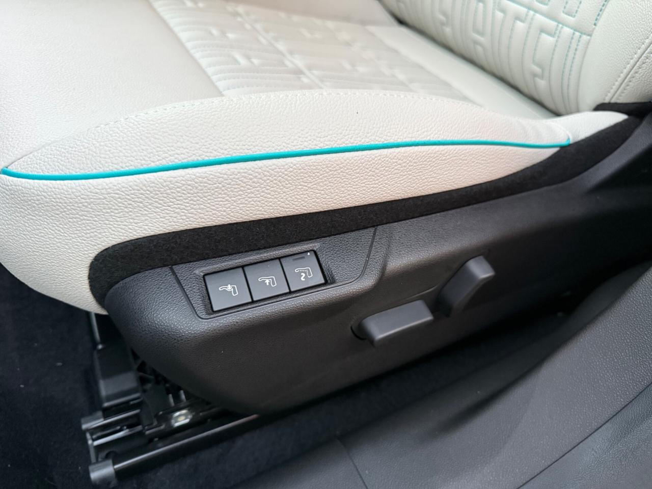 Fiat 600 Hybrid 145 CV DCT MHEV La Prima