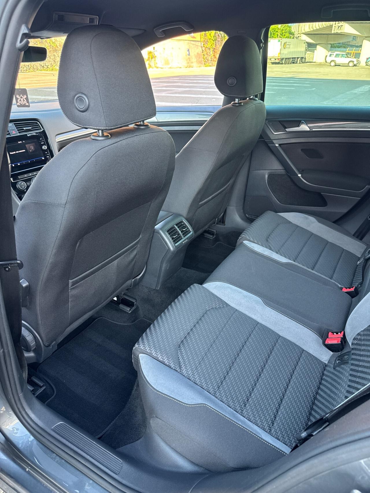 Volkswagen Golf 7.5 1.4 125 CV Rline digitale 2018