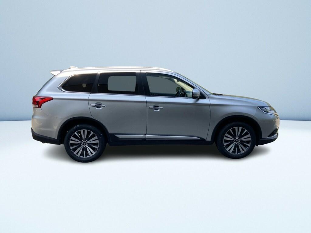 Mitsubishi Outlander 2.0 Mivec Insport 2WD CVT