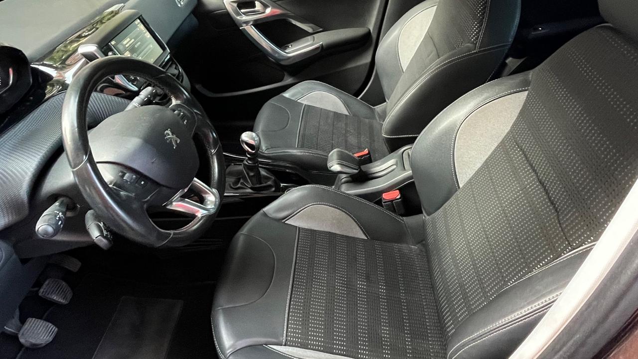 Peugeot 2008 BlueHDi 120 S&S Allure