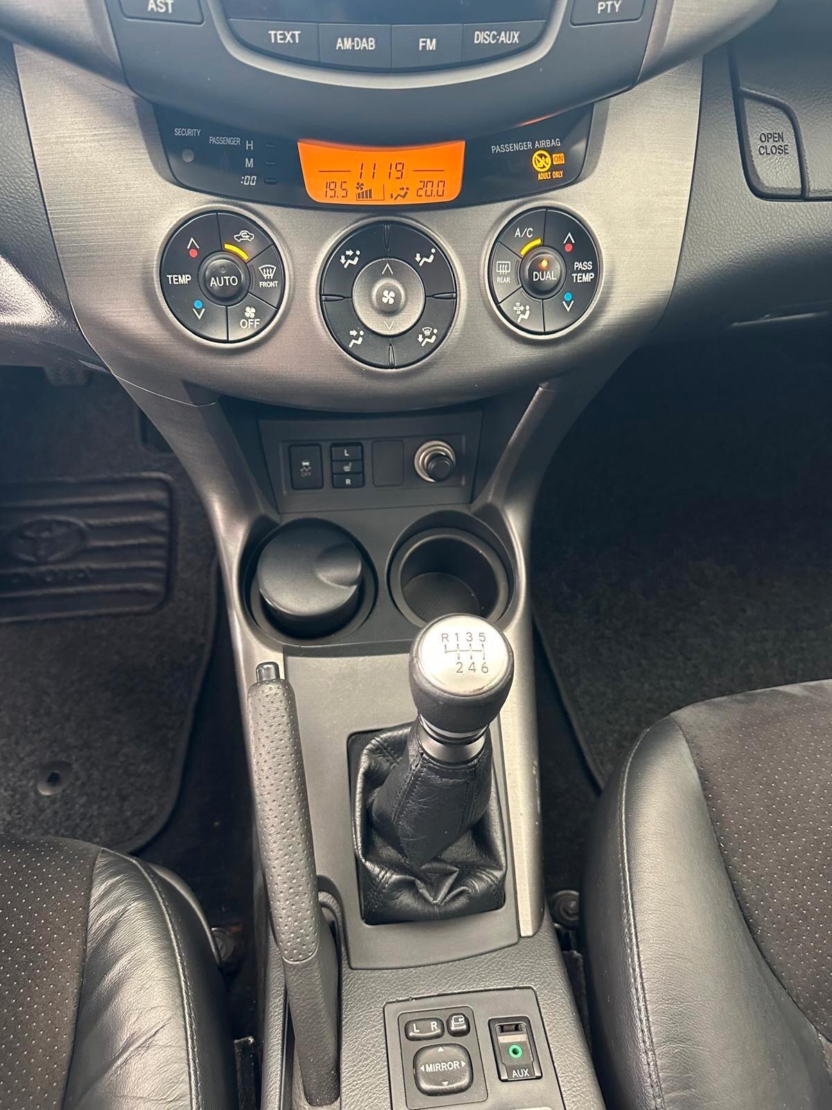 Toyota RAV 4 RAV4 Crossover 2.2 D-4D 150 CV DPF Exclusive
