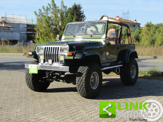 JEEP Wrangler 2.5 cat Soft top SAHARA EDITION