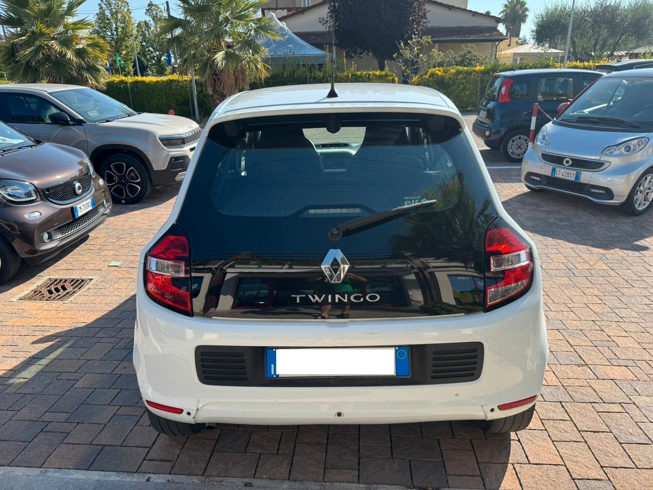 Renault Twingo 1.0 SCe Live OK PER NEOPATENTATO