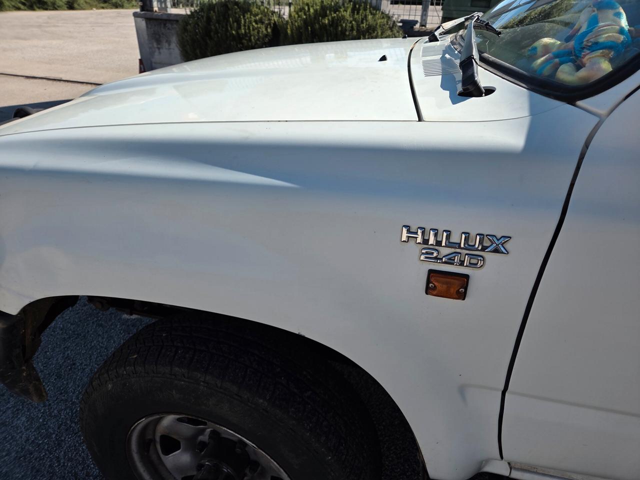 Toyota Hilux 2.4 D 4WD Extracab DC Pick-up