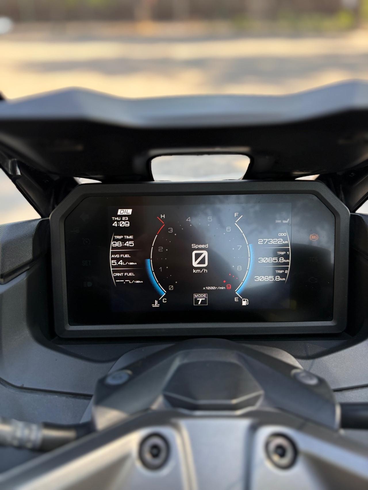 Yamaha T Max 560 cc Tech Max SUPER ACCESSORIATO
