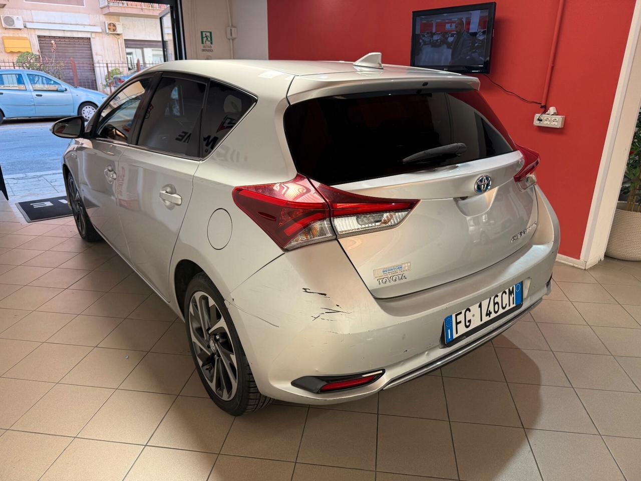 Toyota Auris 1.8 Hybrid Lounge