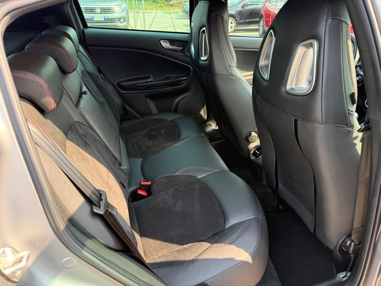 Alfa Romeo Giulietta 1.6 JTDm 120 CV QUADRIFOGLIO