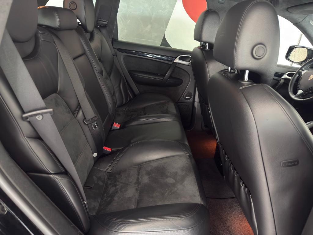 Porsche Cayenne 4.8 GTS