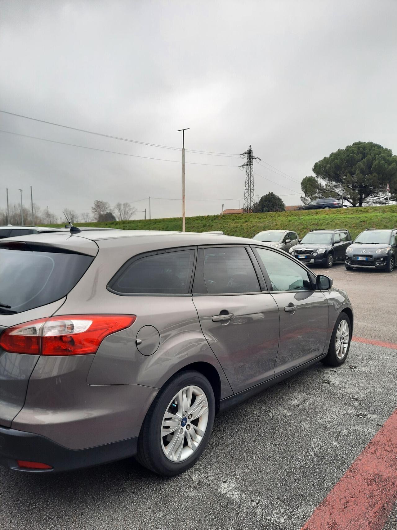 Ford Focus 1.6 TDCi 115 CV SW GANCIO TRAINO