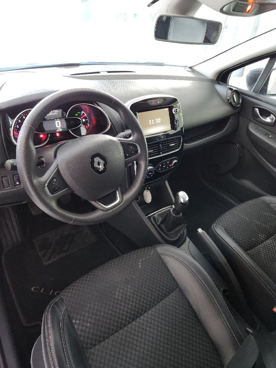 Renault Clio dCi 8V 90 CV EDC 5 porte Moschino Zen