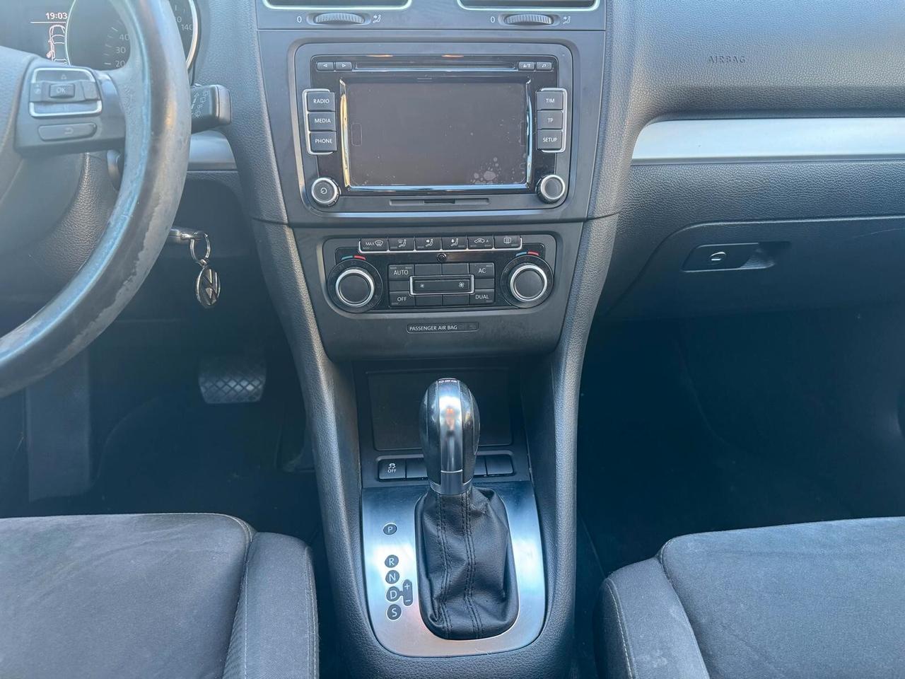VW GOLF 1.6 TDI DSG 5p. NEOPATEN GARANZIA 12 MESI
