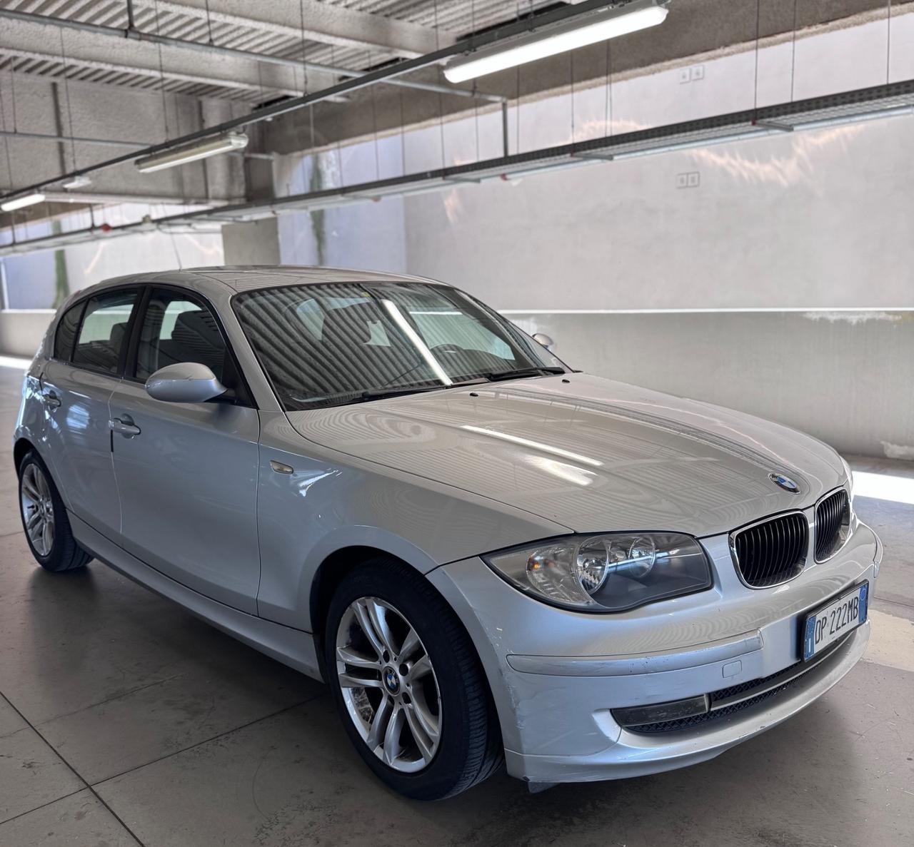 Bmw 116 116i cat 5 porte Futura
