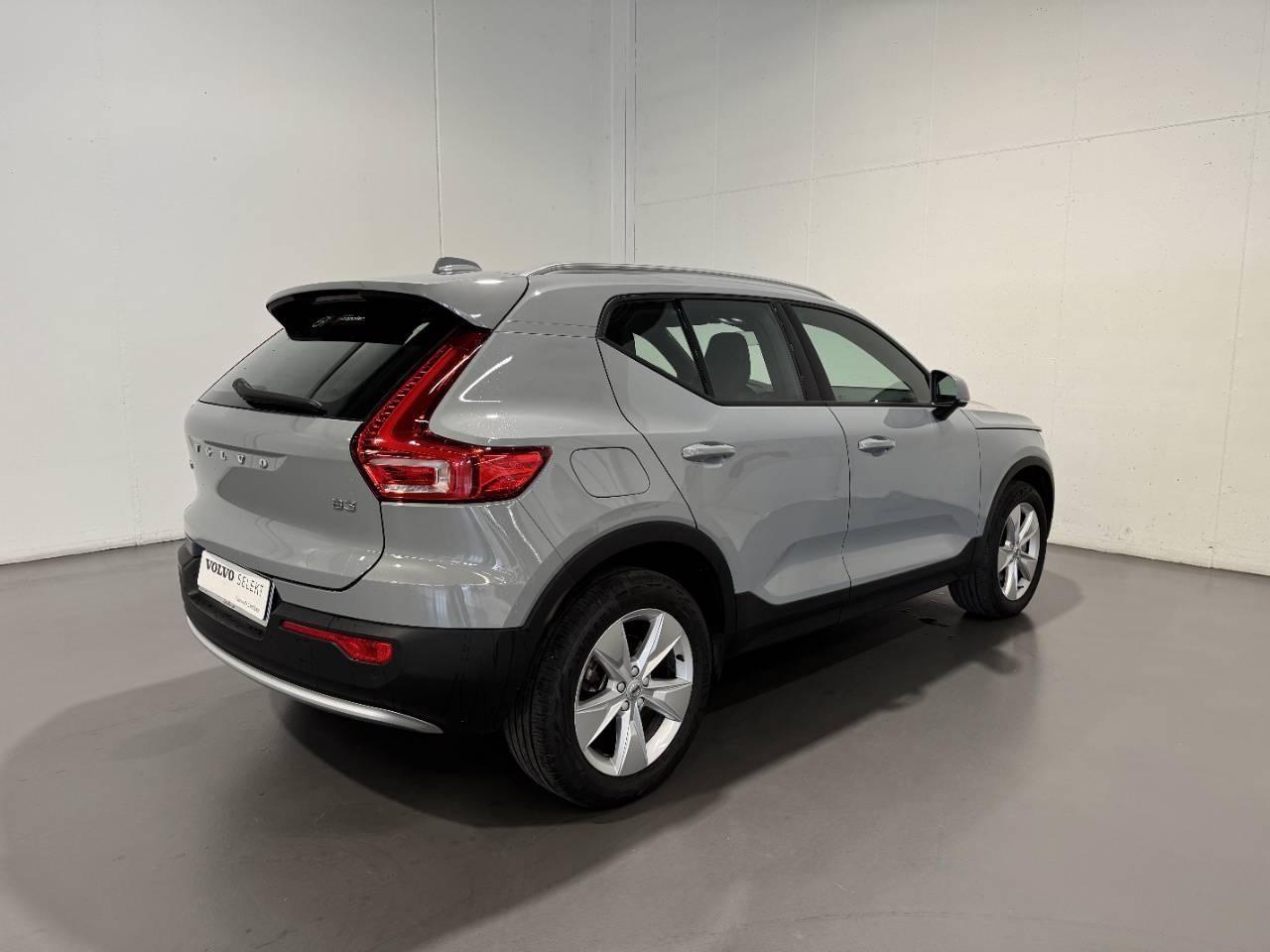 VOLVO XC40 B3 CORE AUTO