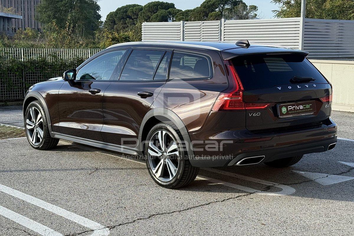 VOLVO V60 Cross Country D4 AWD Geartronic Business Plus