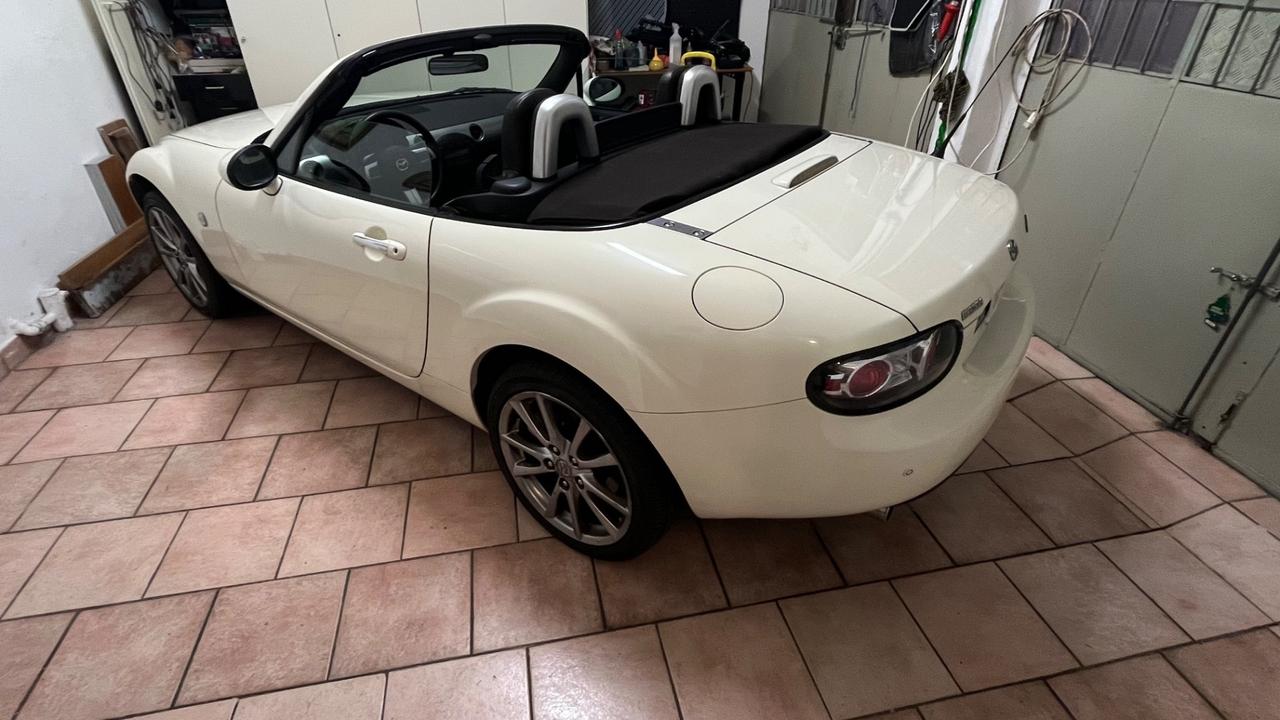 Mazda MX-5 Roadster Coupé 1.8L 16V Niseko