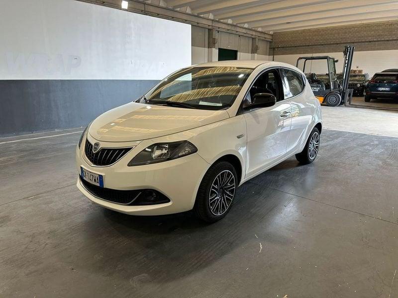 Lancia Ypsilon 1.0 FireFly 5 porte S&S Hybryd Gold