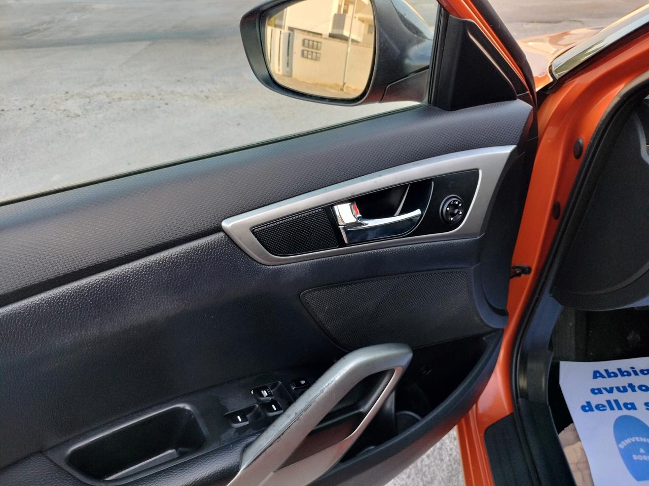 Hyundai Veloster 1.6 GDI Sport GPL casa madre