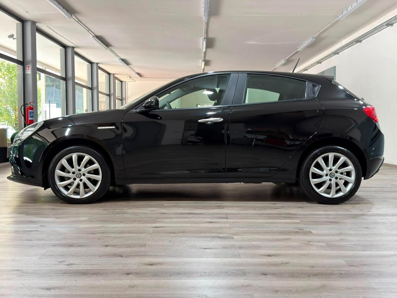 ALFA ROMEO GIULIETTA 1.6JTDm 120cv AUTOMATICA 2019