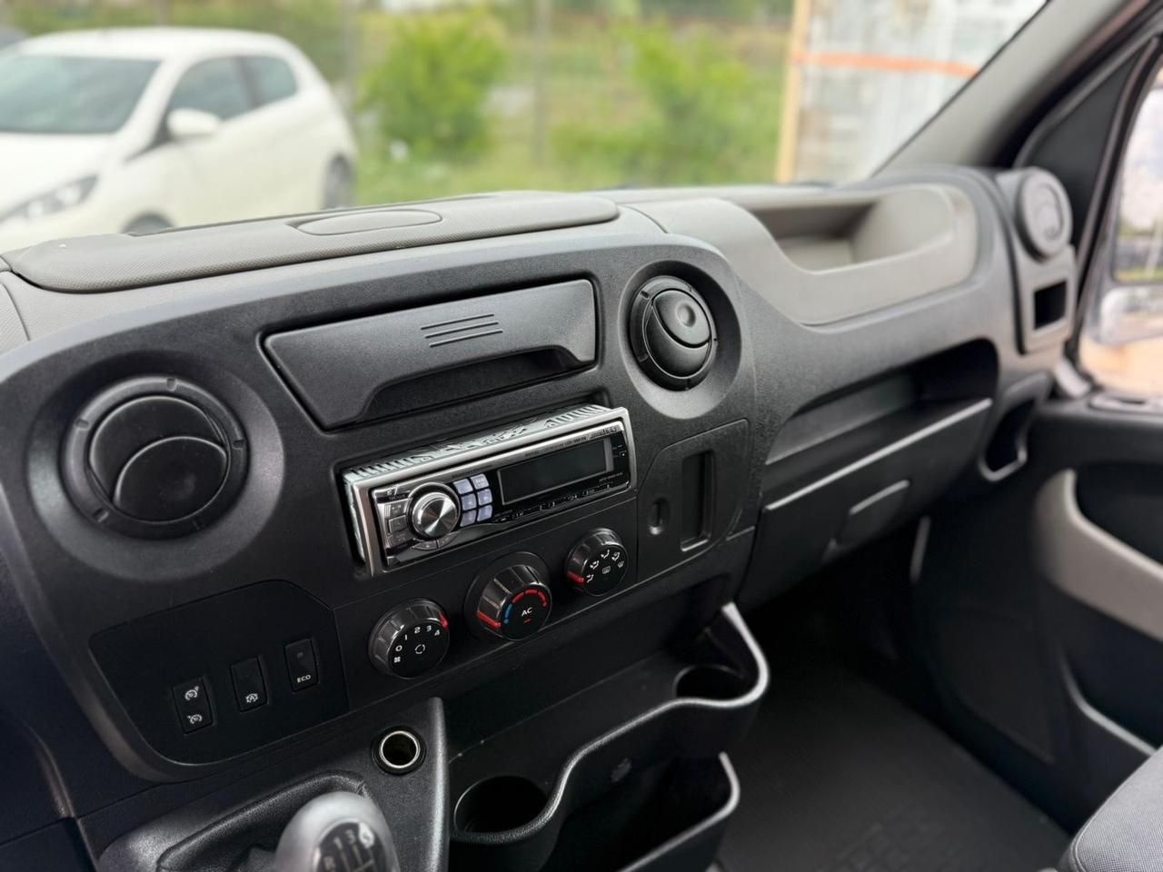 Renault Master 35 2.3 DCI L3H2 GANCIO TRAINO