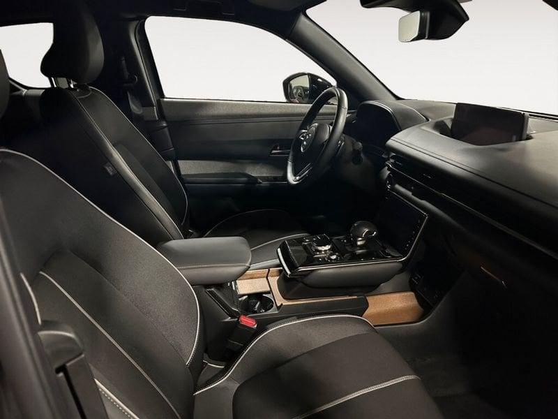 Mazda MX-30 e-Skyactiv R EV Makoto