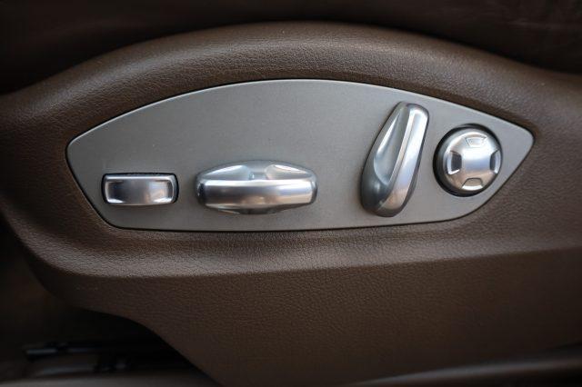 PORSCHE Cayenne 4.0 S Diesel 21" Panorama SOSPENSIONI UniPropietar