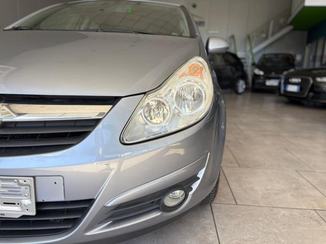 OPEL Corsa 1.4 16V 90CV 5 porte A/C CRUISE * NEOPATENTATI *