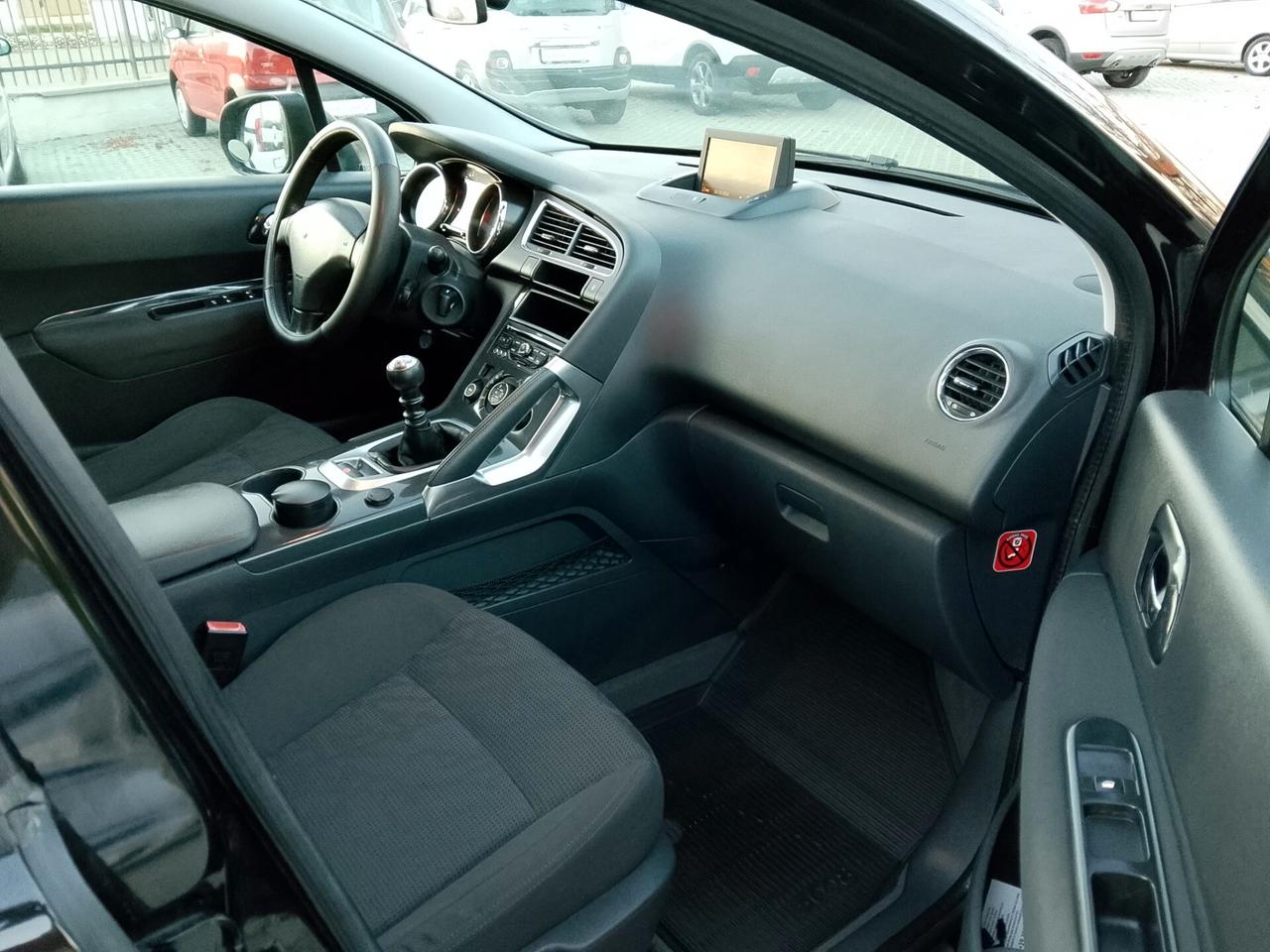 Peugeot 3008 1.6 HDi~149.000~11/2012