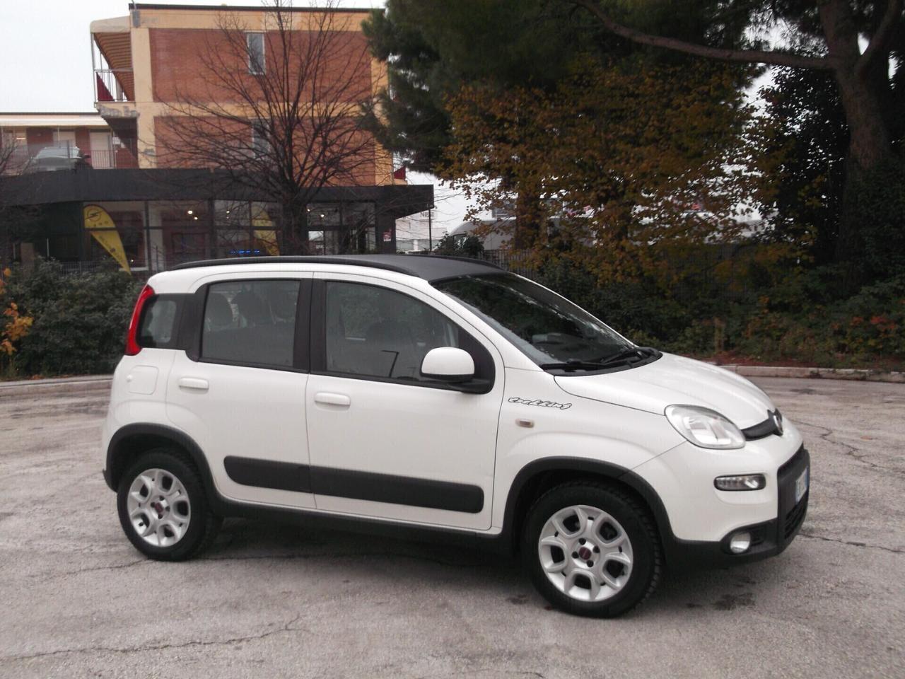 Panda ''Trekking'' 1.0 Turbo Metano Neop. 2013