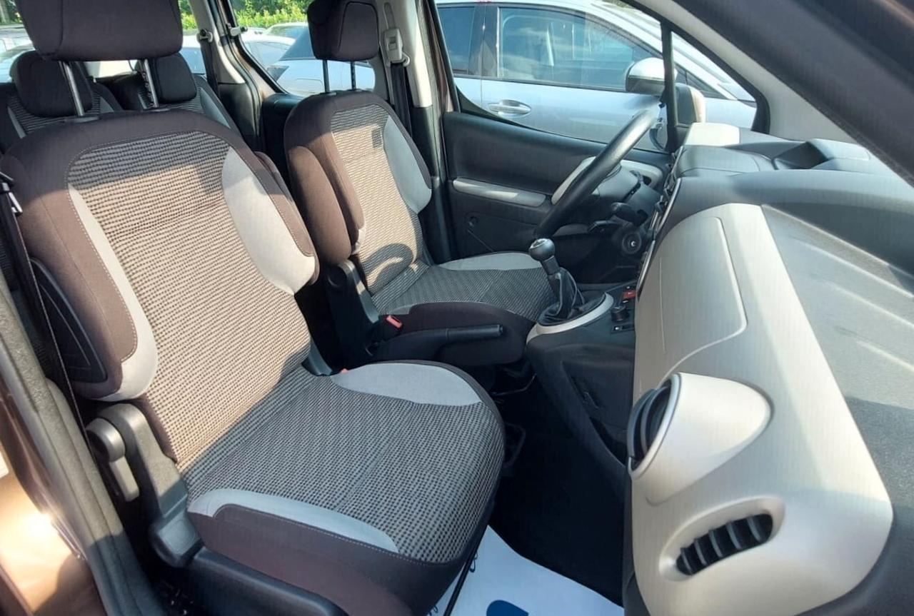 Peugeot Partner 1.6 Diesel 7 posti Neopatentati