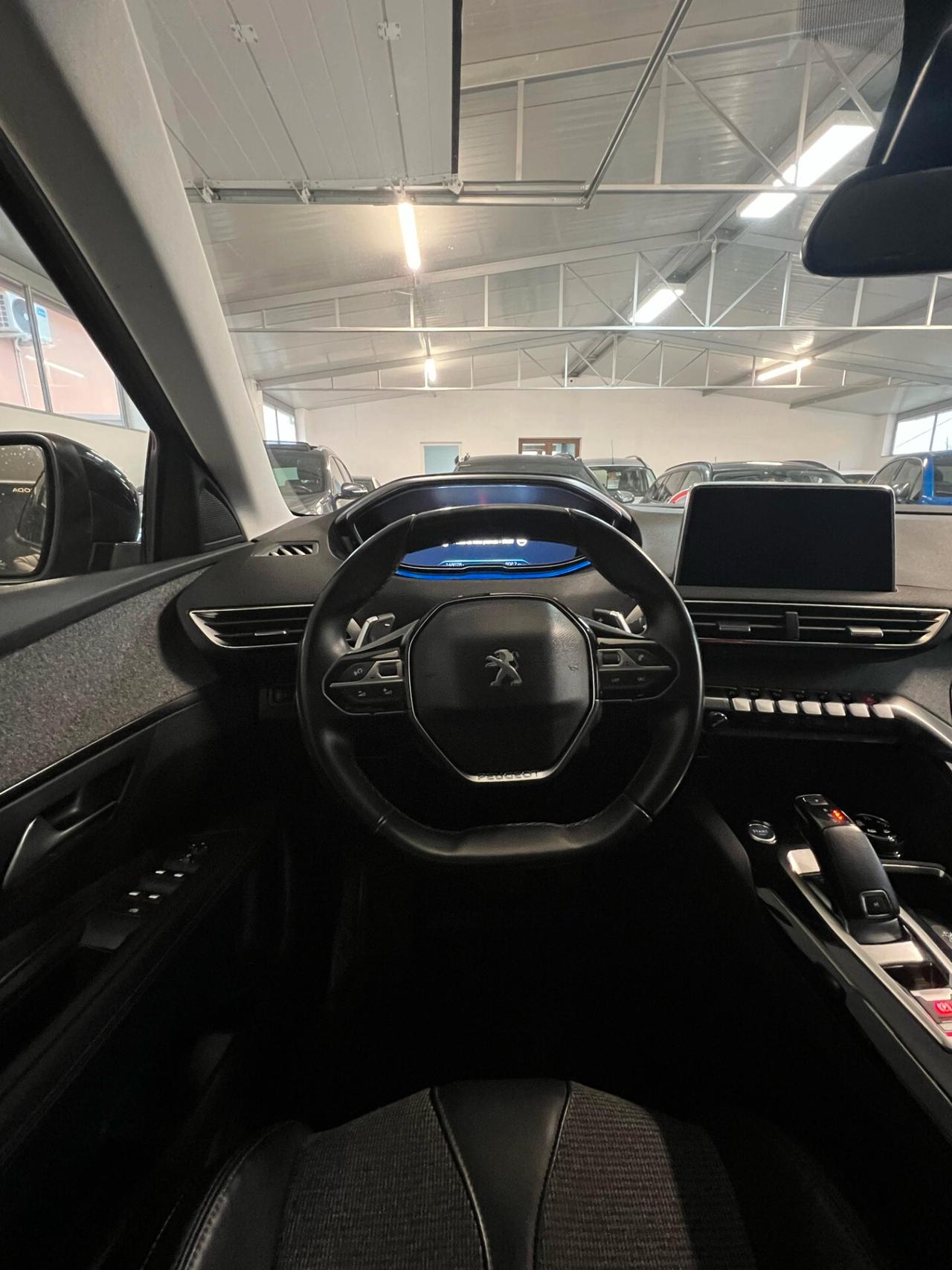 Peugeot 3008 BlueHDi 130 S&S EAT8 Allure